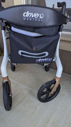 Drive Medical AeroWalk Ultra-Lite Rollator, 15.2 lb, 20" Seat Height, White