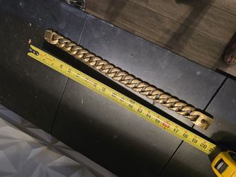 Cuban Link Chain (DOG) Gold collar