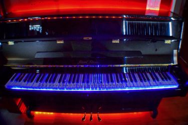Rent Piano with lights