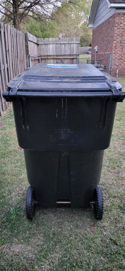 34 Gallon WHEELED GARAGE Garbage Container - household items - by owner -  housewares sale - craigslist