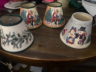 4 tiny Christmas lamp shades