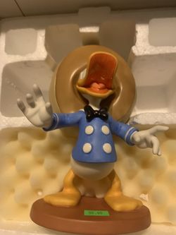 Walt Disney Classic Collection figurines limited $40.Each