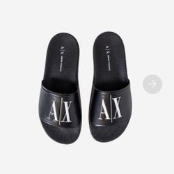 Women slides/ slippers 