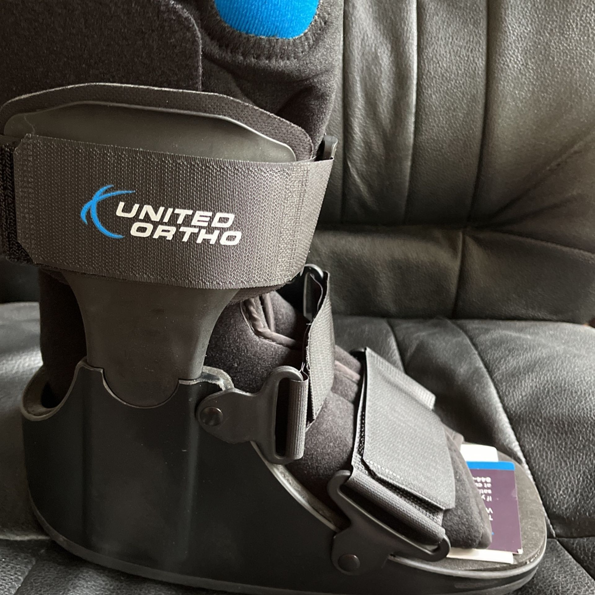 United Ortho Walking Boot, Short Air Walker Fracture Boot Support for Broken Foot Sprained Ankle Fracture Recovery