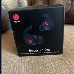 Black Beats Fit Pro New Open Box