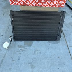 2007-2013 BMW E90 E92 E93 N52 N51 AC Condenser Cooling