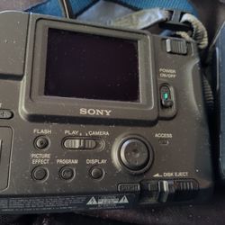 Mavica 10X 3.5"FD Camera 