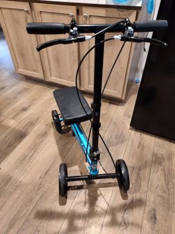 Knee scooter
