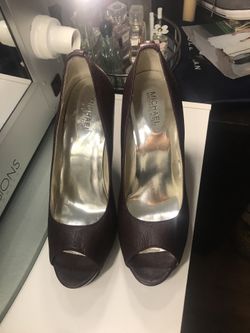 MICHAEL Michael Kors Erika Patent Platform pumps size:10