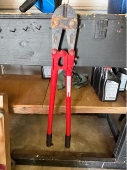 30” bolt cutter
