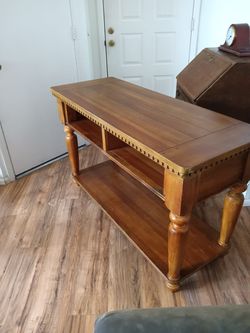 Table solid Wood