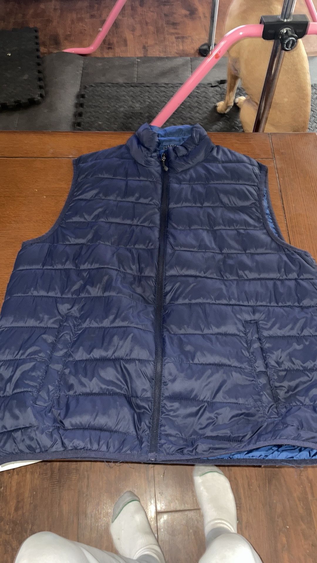 Swiss tech puffer Vest size Large Blue
