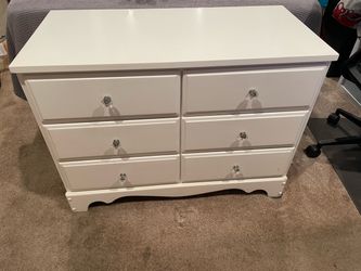 Kids White 6-Drawer Dresser with Crystal Knobs