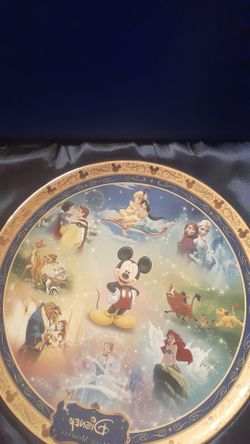 Disney collectable plate