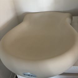 Keekaroo infant changing pad