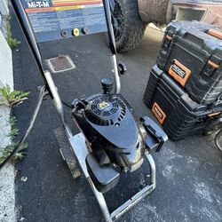2500 Psi Pressure Washer