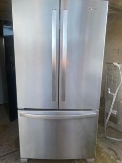 Refrigerator stainless