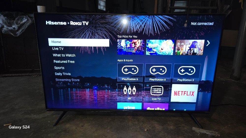 55 Inch Hissense Roku