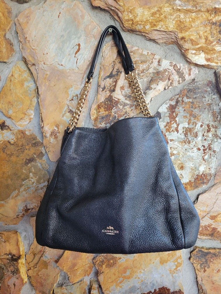 COACH Black Chain Shoulder Bag