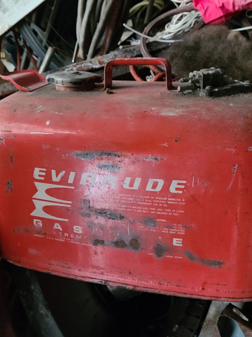 Vintage Metal Fuel Tank Evinrude gas 6 gallon for Outboard motor boat, Gauge on top of Can. East, west, north
