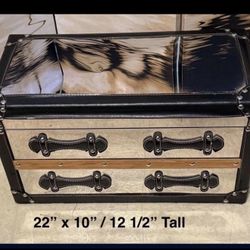 Small Reflection Trunk