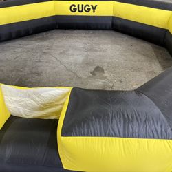 Gugy In Doable Ball Pit. New