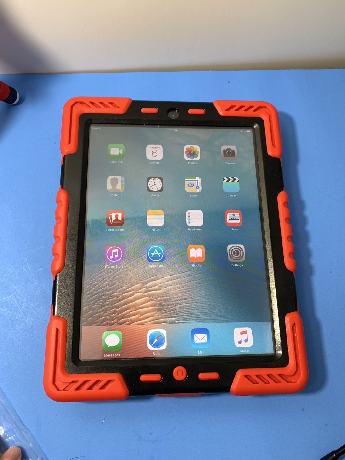 iPad 2 + Case