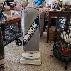 Oreck Vacuum cleaner