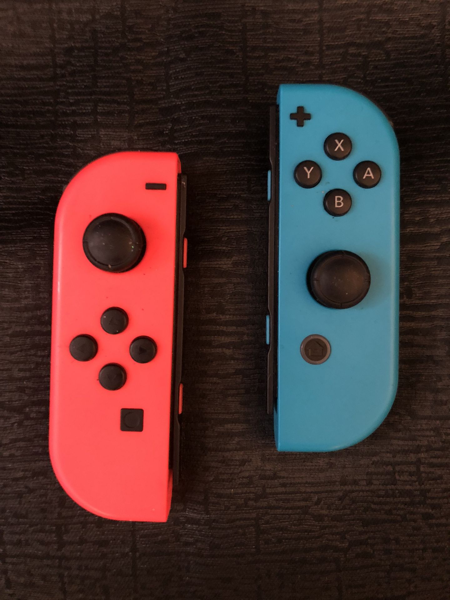 Nintendo Switch Detachable Controllers 