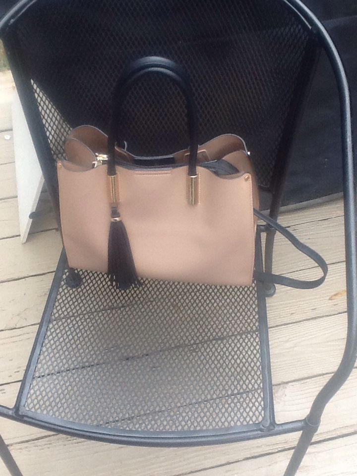 WOMENS BEIGE SATCHEL PURSE