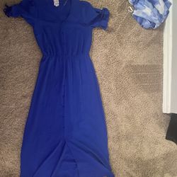 Dark blue dress with slit in front