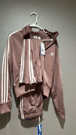 Woman’s adidas set