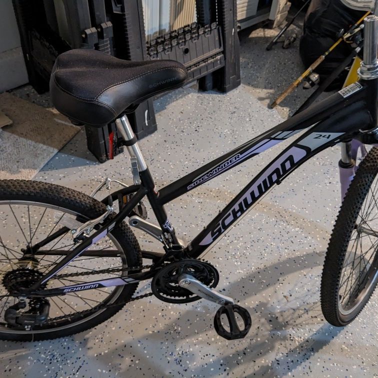 Schwinn castle rock 24 new arrivals