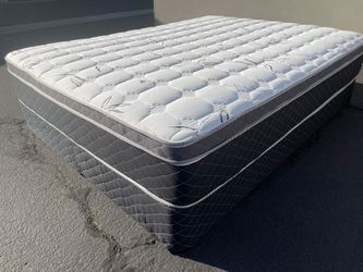 Queen Bamboo Orthopedic Pillow Top!