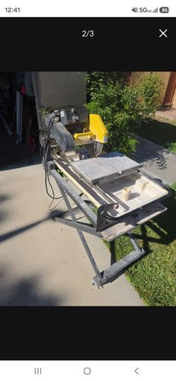 Wet tile saw