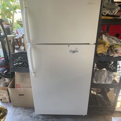 Frigidaire- Top Mount Freezer
