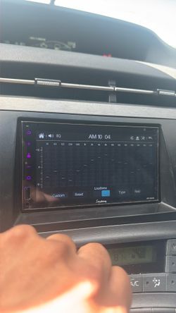 Apple play touch screen radio