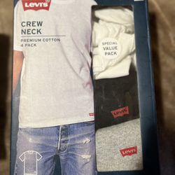 Selling Levis Crew Neck  Premium 3 Pack 