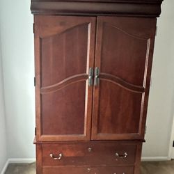 4 Piece Mahogany Bedroom Set