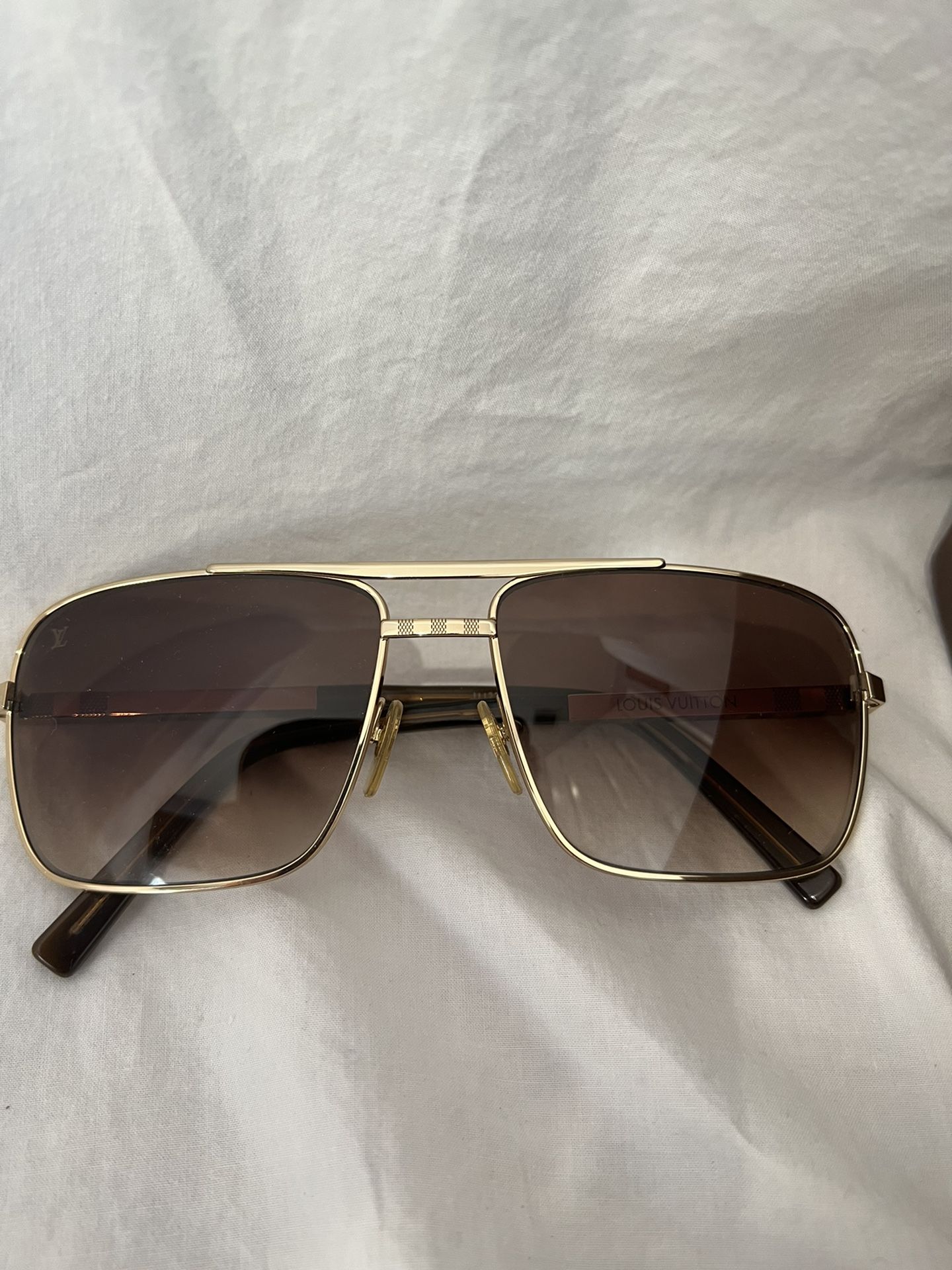 Louis Vuitton Attitude Sunglasses (Authentic)