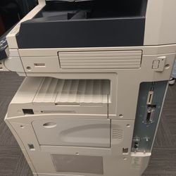 COPYSTAR CS-3050 Copier, Printer, Scanner (FUNCTIONAL)