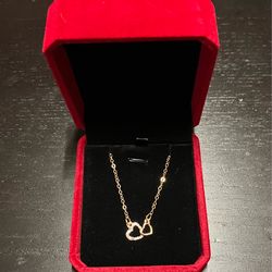 Brand new heart necklace with red velvet gift box