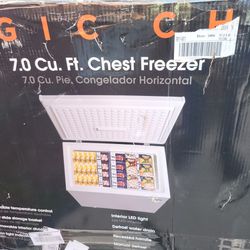 Magic Chef 7.0 Cu F Freezer New