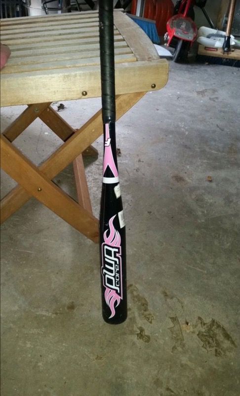 Girls baseball bat