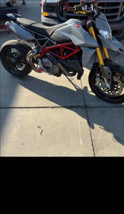 2022 ducati