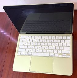 Apple MacBook Neo 13" – 512GB, Touch ID – [Citrus] – [Like New / Excellent]