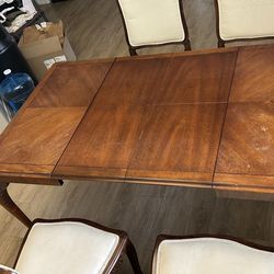 Dining Table with 4 chairs