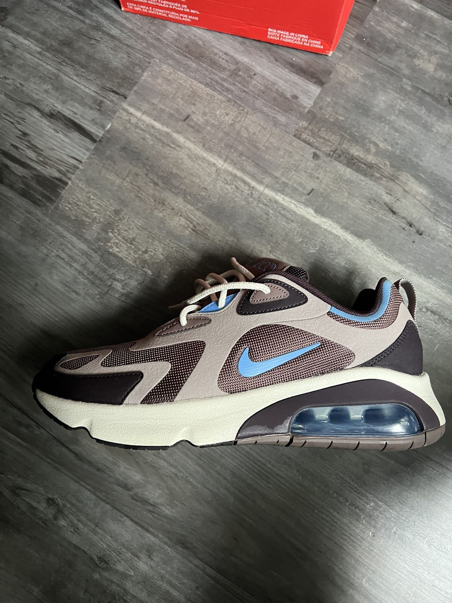 Nike Air Max 200 Size 9.5 Brown And Light Blue
