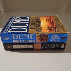 Dune Paperback Books – 2 Sci-Fi Novels (Reader Copies)