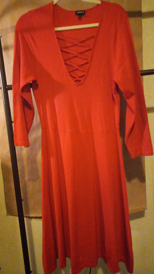 T O R R I D Reddish Orange Long Sleeve Crisscross Sweatshirt Dress Size 1X Excellent Condition